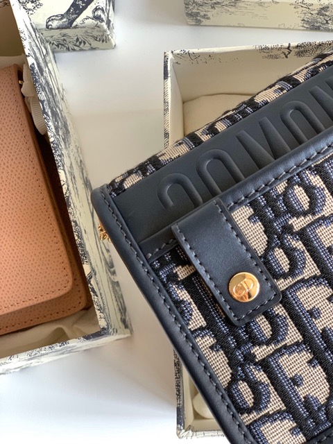 CRIS&COCO Authentic Quality Designer Bags and Luxury Accessories