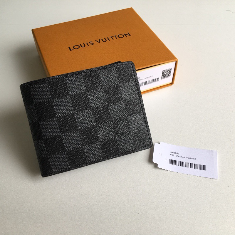 LOUIS VUITTON Multiple Wallet