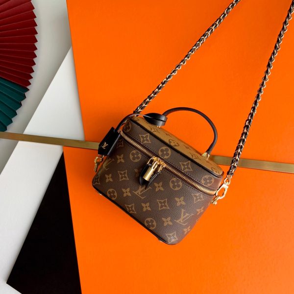 LOUIS VUITTON 'Blade' Vanity Case. Authentic Quality Bag with literature, gift box, dust bag and authenticity card. The chic Blade bag incorporates subtle Louis Vuitton signatures and trunk-inspired metalware, exuding understated sophistication.